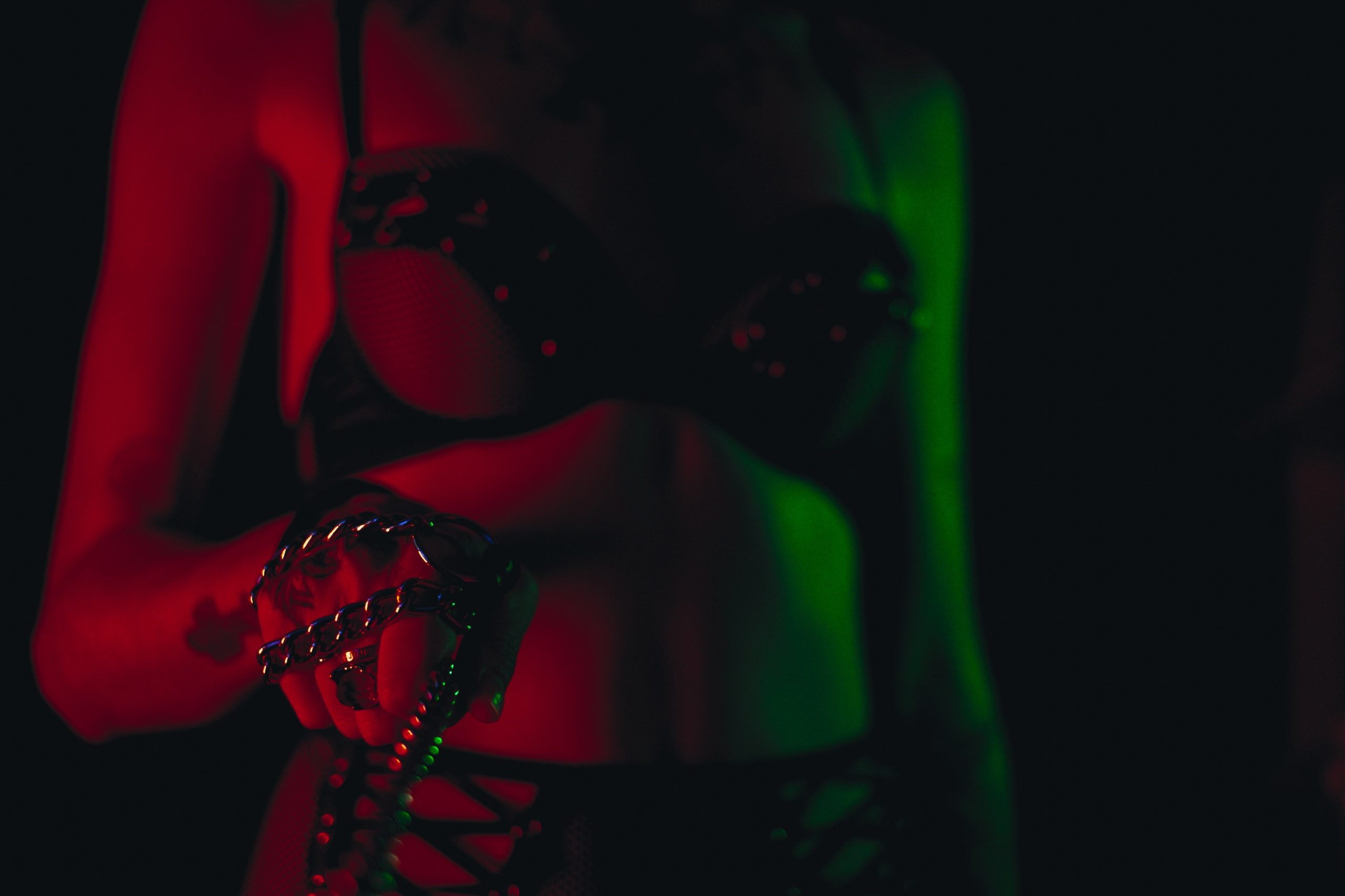 Bondage sex: Benefits, tips, and how to perform